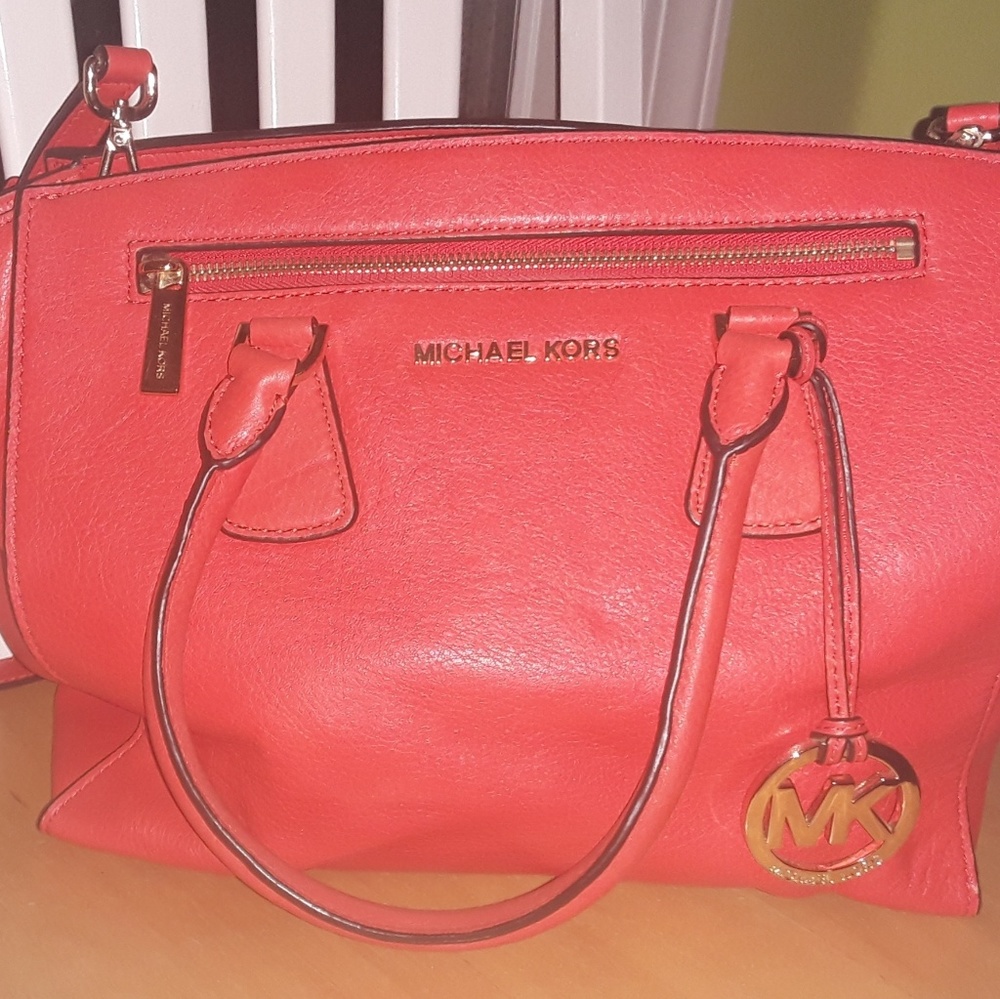 AUTHENTIC Michael Kors medium size purse